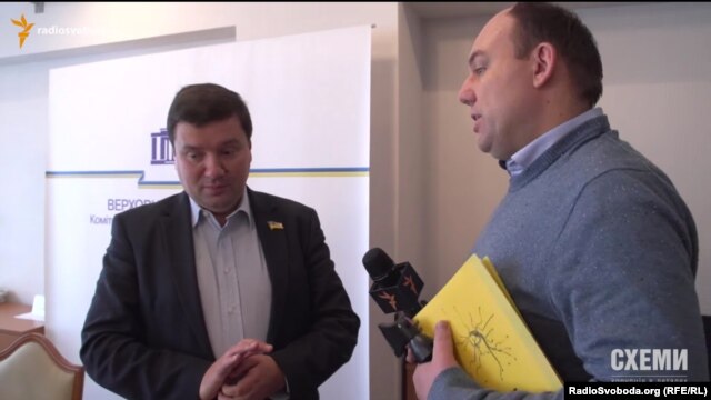 Очільник парламентського комітету з питань інформатизації і зв’язку Олександр Данченко запевняє, що діяв у державних інтересах, коли робив запит щодо «Укртелекому», який є конкурентом його власної фірми