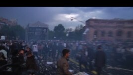 Armenia - Gas-baloons blow up during Republican party's pre-election rally in Yerevan's Republic square, Yerevan, 04May2012