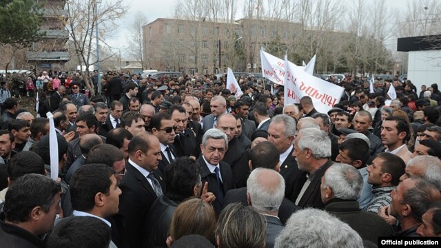 Armenia - President Serzh Sarkisian (C) talks to voters on an election campaign trip to Aragatsotn province, 20Apr2012.