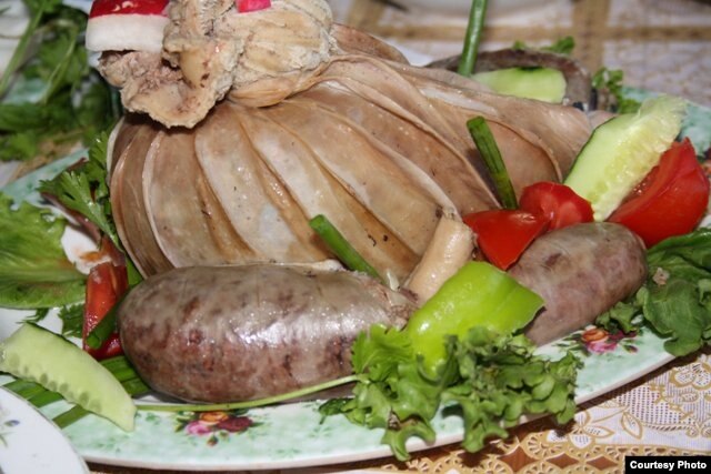 Как приготовить говяжью печень на сковороде с луком и морковью