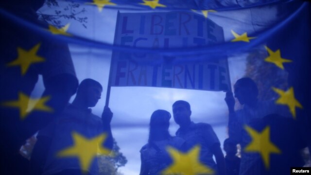 Timothy Garton Ash on Belarus, Moldova, Armenia, and Georgia: "These are countries that the more free they become, the more they will want to belong to the European Union."