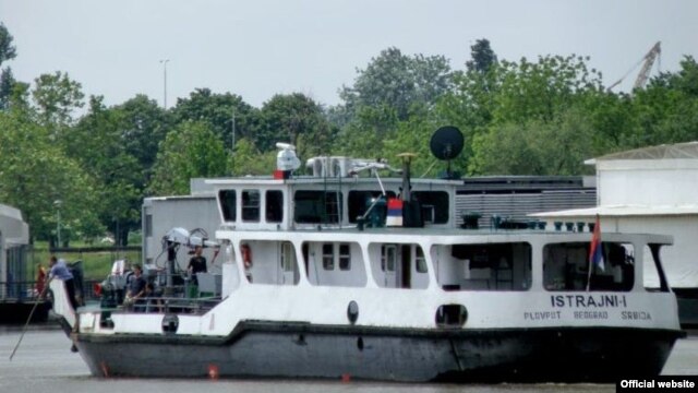 Bord Istrajni, Plovput