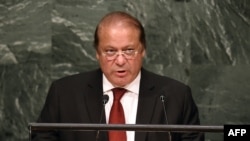 Pakistani Prime Minister Muhammad Nawaz Sharif (file photo)