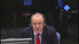 Pirs Taker svjedoči na suđenju Ratku Mladiću, 08. listopad 2012.