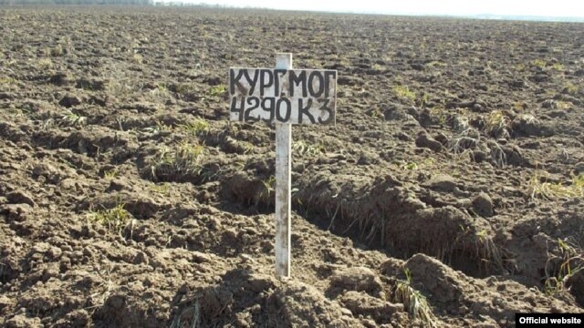 Знищені стародавні кургани, Запорізька область (фото обласного центру з охорони культурної спадщини)