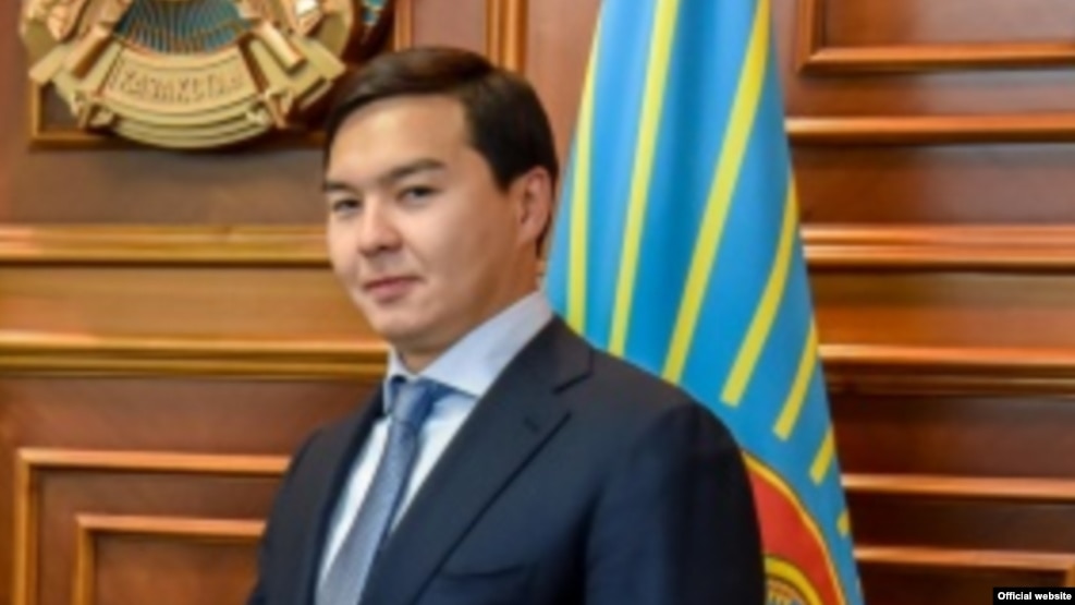 Внук президента Казахстана Нурсултана Назарбаева Нурали Алиев, в бытность заместителем акима Астаны.