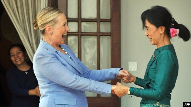 U.S. Secretary of State Hillary Clinton (left) met with Burmese democracy icon Aung San Suu Kyi in Yangon in December 2011.