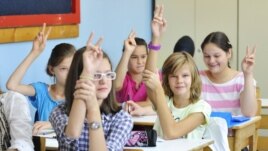 Iz jedne od osnovnih škola u regiji, septembar 2012.