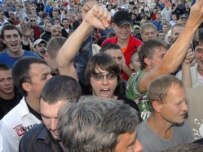 The scene at a mass protest in Stavropol against the killing of two Russian students (ITAR-TASS)