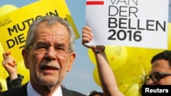 Alexander Van der Bellen, an independent, campaigned on a pro-EU platform and was backed by the Green Party.