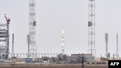 Ракета-носитель «Протон-М» на космодроме Байконур.