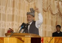 Afghanistan -- Hamid Karzai speaks to tribal leaders and officials in Afghanistan's eastern Konar Province, 18 May 2006