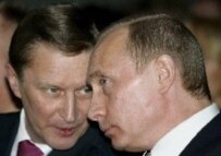 Russian Defense Minister Sergei Ivanov (left) with President Vladimir Putin (file photo) (epa)