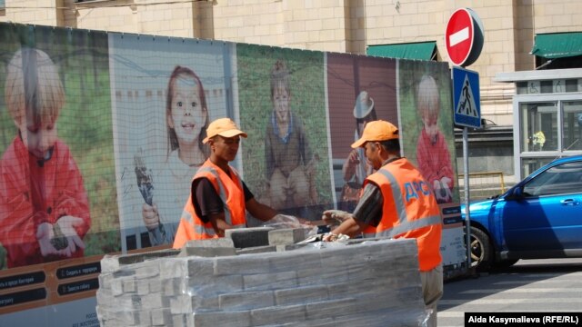 Kyrgyz migrants in Russia account for approximately 30 percent of Kyrgyz revenues. 