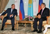 Presidents Putin (left) and Nazarbaev in Uralsk on October 3 (ITAR-TASS)