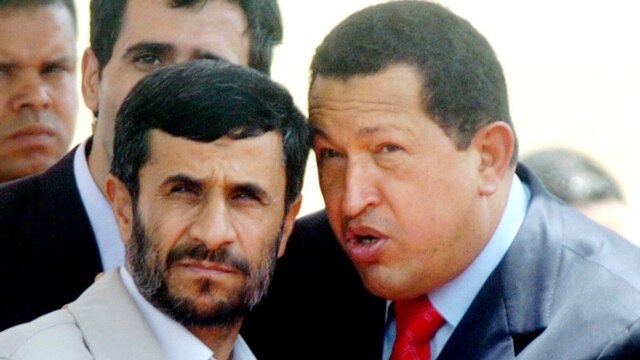 Presidents Ahmadinejad (left) and Chavez in Guaira on September 17 (AFP)