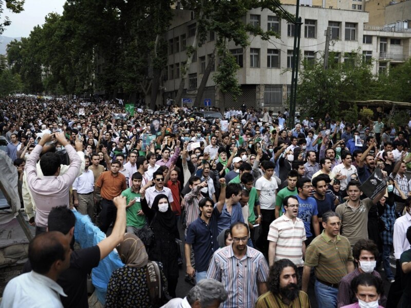 اغتشاشگران یا...؟