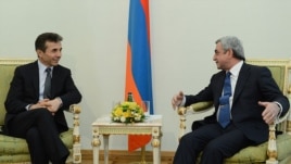 Armenia - President Serzh Sarkisian (R) meets with Georgian Prime Minister Bidzina Ivanishvili in Yerevan, 17Jan2013.