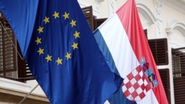 Zastave Hrvatske i Europske unije