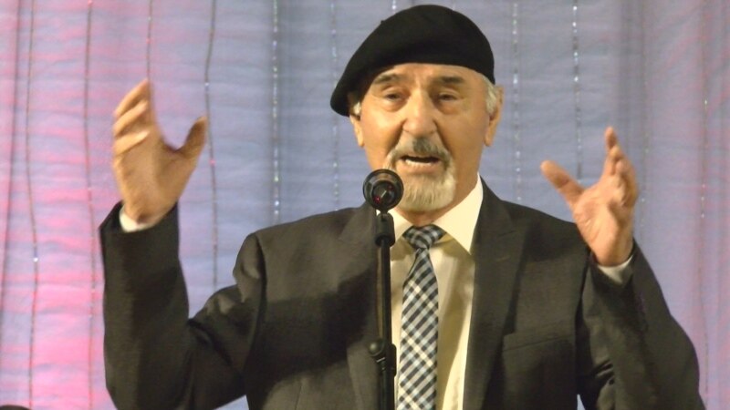 Бозор Собир вернулся в Таджикистан, чтобы отпраздновать Навруз