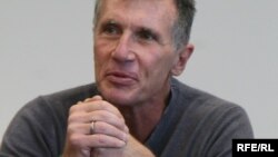 Michael Cunningham: "I think in our souls we probably have no genders."