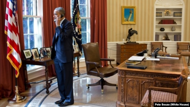 Barack Obama u Ovalnoj kancelariji