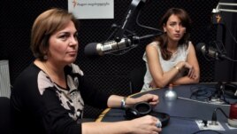 ლია მუხაშავრია, ეკა გიგაური