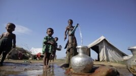 Një kamp i refugjatëve në Sittwe të Birmanisë (30 tetor 2012)
