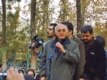 محمد سریر، آهنگساز، در مراسم رو به روی تالار وحدت گفت : «بابک بیات در آثارش، ارزش های عاطفی را در کنار ارزش های معنوی مورد توجه قرار می داد و این چنین است که آثار او در دل جوانان ما جای خاصی دارد.»    عکاس : امیدرضا میرصیافی