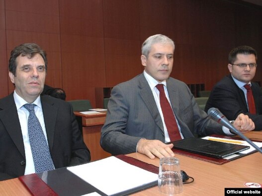 Vojislav Koštunica, Boris Tadić i Vuk Jeremić 