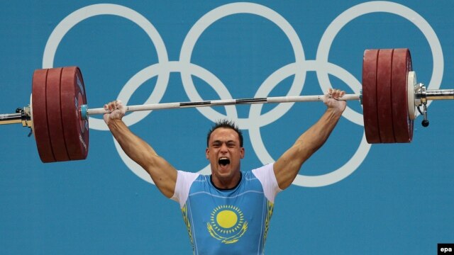 Қазақстандық ауыр атлет Илья Ильин Лондон олимпиадасында чемпион атанды. Ол 94 килограмм салмақ дәрежесінде әлем рекордын (418 килограмм) жаңартты. 4 тамыз 2012 жыл.
