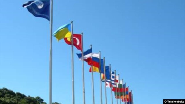 BSEC-ის წევრი ქვეყნების დროშები