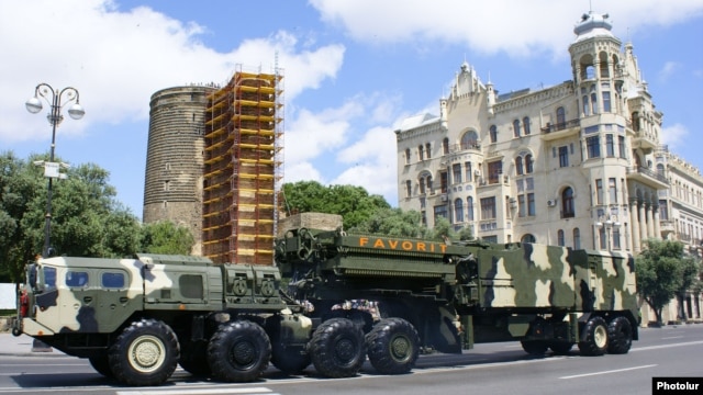 Azerbaijan - An S-300 air-defense system demonstrated during a military parade in Baku, 26Jun2011.