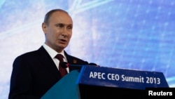 Russian President Vladimir Putin says he understands why U.S. President Barack Obama decided to skip the APEC summit.
