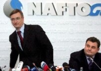 The directors of RosUkrEnergo, Oleg Palchikov (left) and Konstantin Chuychenko (file photo) (epa)