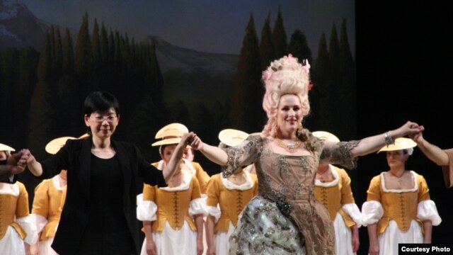 Diana Damrau în rolul Philiine din opera „Mignon” la Grand Théâtre de Genève. (Foto: Iolanda Bădiliţă)