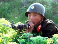 A North Korean soldier on the border with South Korea (file photo) (epa)