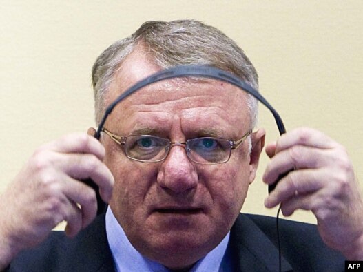 Vojislav Šešelj u sudnici Haškog tibunala