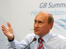 Germany - Russian President Vladimir Putin speaks at the closing press conference to the G8 Summit in Heiligendamm, 08Jun2007
