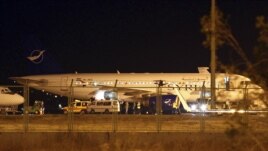 თურქეთი, 2012 წლის 10 ოქტომბრის ღამე: სირიის სამგზავრო თვითმფრინავი, რომელსაც ანკარის აეროპორტზე დაშვება აიძულეს