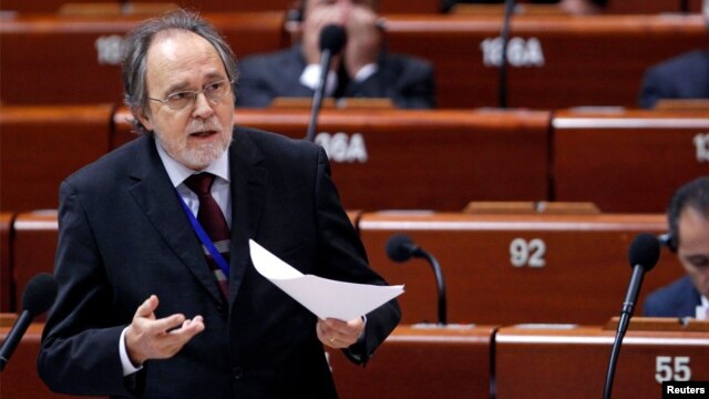 Council  of Europe investigator Dick Marty has alleged that senior Kosovo Liberation Army commanders were involved in organ trafficking during and after the conflict.