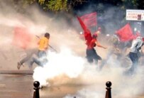 Turkish police dispersing a demonstration in Ankara with tear gas in September 2006 (epa)