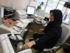 درهاى نیمه بسته بازار کار ایران به روى زنان