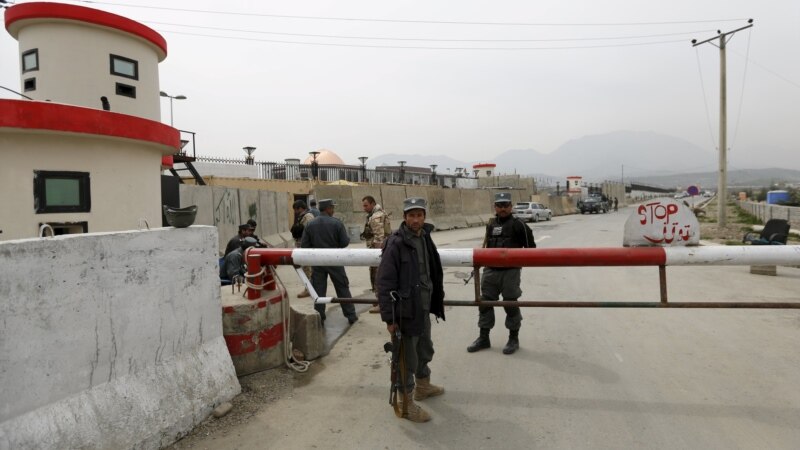 В парламент Афганистана стреляли ракетами