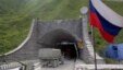 Цхинвал стремится сохранить сложившееся положение дотационного региона, но в то же время не позволяет уж слишком втягивать себя в российское политическое пространство