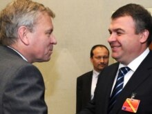 Belgium -- NATO Secretary-General Jaap de Hoop Scheffer (L) meets with Russian Defense Minister Anatoly Serdukov at NATO headquarters in Brussels, 13Jun2008