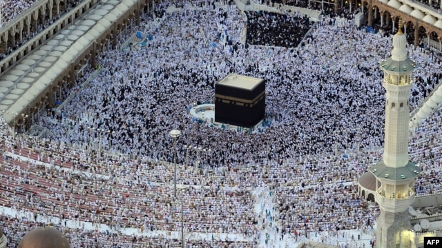 The detainees say they had hoped to arrive in Mecca just in time for the Hajj in late October. (file photo)