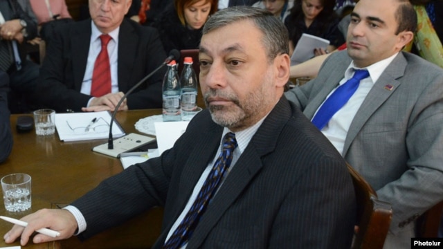Armenia - Opposition leader Alexander Arzumanian in parliament, 30Oct2012.