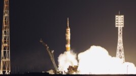 Байқоңырдан ұшқалы тұрған ғарыш кемесі. 5 сәуір 2011 жыл.