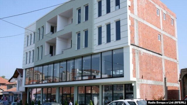 Ndërtesa e Zyrës Administrative e Qeverisë së Kosovës për veriun, Mitrovicë